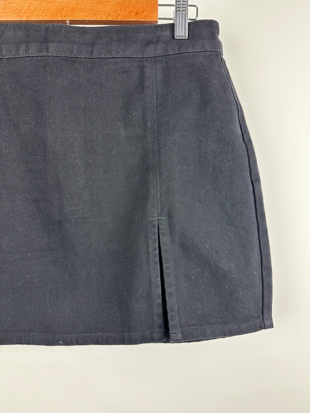 Lioness Black Mini Skirt Denim Classic Staple Front Slit Y2K Basic - Picture 8 of 8